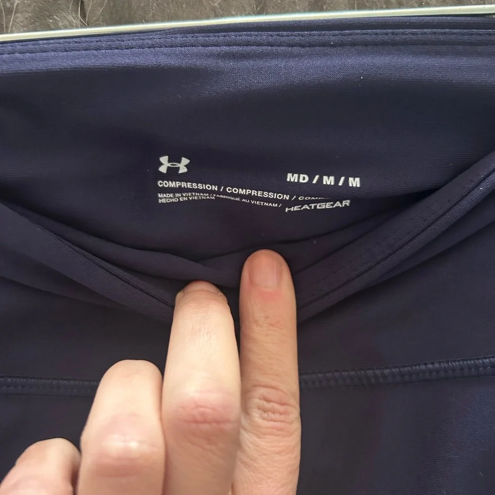 Under Armour 7/8 Crop Performance Leggings - Picture 9 of 9